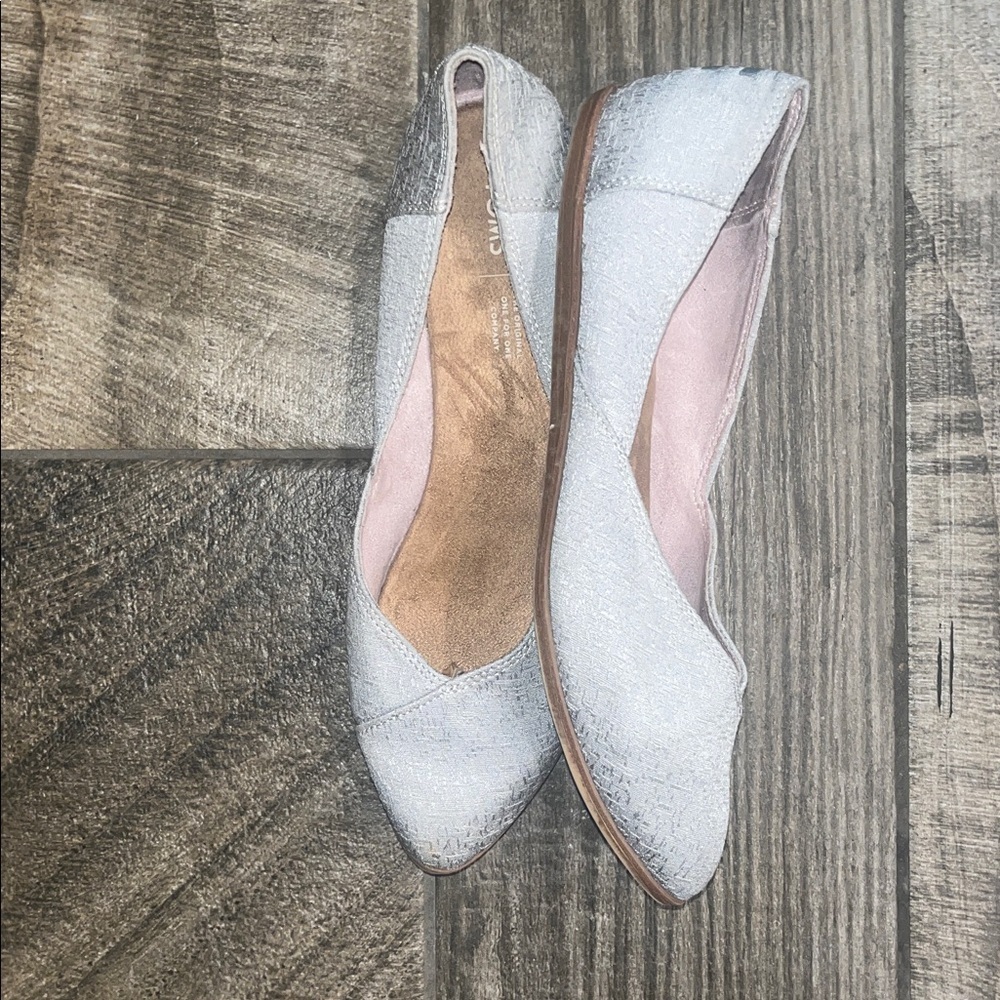TOMS Metallic Silver Slip-On Flats, Very comfortable.